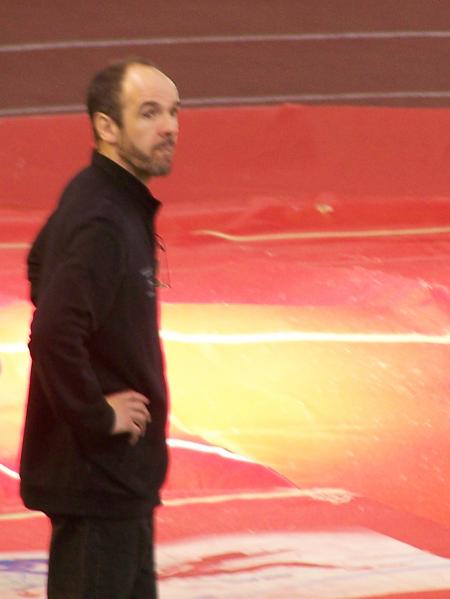 Pat officieux officiel à la perche